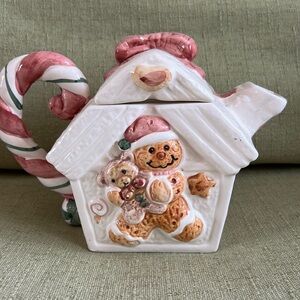 NWOT CAFFCO 1993 Gingerbread Themed Teapot With Candy Cane Handle Christmas Deco